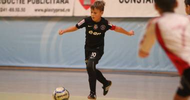 Stire din Sport : Fotbal: AGH 2006 este la o victorie de calificarea în finala Memorialului Ola