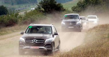 Stire din Eveniment : Noile SUV-uri de la Mercedes-Benz, aventură off road în Dobrogea