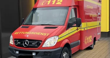 Stire din Actualitate : Operație pe cord deschis în plină stradă. Un chirurg a salvat viața unui bărbat în doar câteva minute