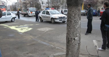 PERICOL DE EXPLOZIE ÎN CONSTANȚA / Mercur împrăștiat pe strada Soveja GALERIE FOTO - 3