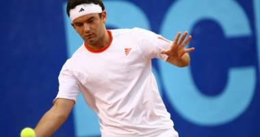 Stire din Sport : Tenis, Australian Open / Florin Mergea, eliminat în optimile probei de dublu mixt
