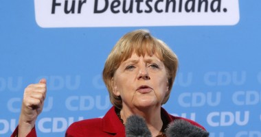 Stire din Actualitate : Angela Merkel, iubită de germani, criticată în Europa