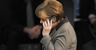 Stire din Actualitate : Ambasadorul american, convocat la Berlin în legătură cu spionarea cancelarului Merkel