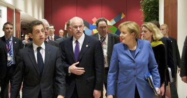 Stire din Actualitate : Sarkozy și Merkel se întâlnesc astăzi cu liderii eleni pentru aplicarea urgentă a acordului de salvare a Greciei