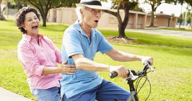 Mersul pe bicicletă ajută la îmbunătățirea abilităților mintale la bătrâni