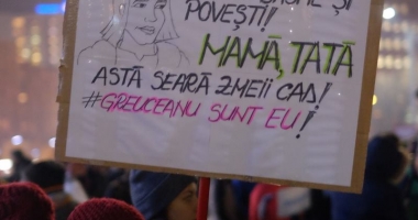 Galerie foto. Românul s-a născut poet! Mesaje pline de inteligență și ironie, la proteste - 7