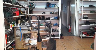 Stire din Economie : Ocupații pe cale de dispariţie. De ce nu mai vor tinerii să devină meseriaşi?