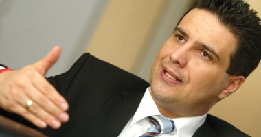 Stire din Actualitate : Președintele Partidului Socialist Ungar demisionează după înfrângerea în alegeri