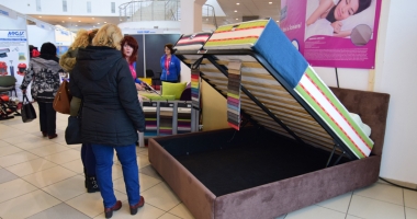 Meșterii români expun adevărate opere de artă la Târgul de mobilă din Mamaia - 8