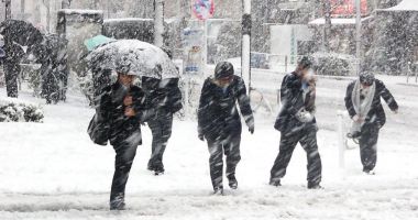 Stire din Social : SE ÎNRĂUTĂȚEȘTE VREMEA! ÎNTREAGA ȚARĂ INTRĂ SUB AVERTIZARE METEO!