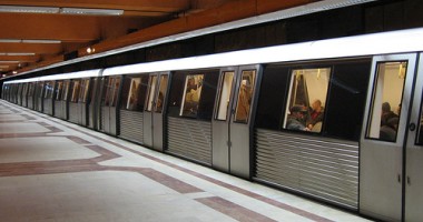 Stire din Economie : Metrorex majorează cu până la 50% tarifele de călătorie cu metroul