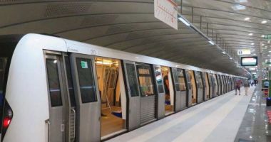 Stire din Eveniment : Un bărbat a murit la metrou în această dimineață. S-ar fi aruncat în fața trenului