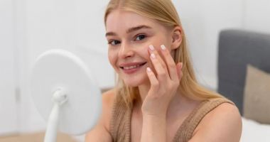 Stire din Sănătate : Mezoterapia ajută la reducerea cearcănelor și îmbunătățirea aspectului pielii