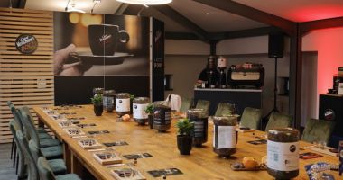 Stire din Social : Unitățile din HoReCa vor avea obligații privind Sistemul de Garanție-Returnare