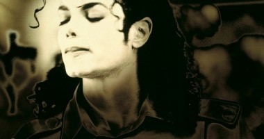 Stire din Actualitate : Mafia a vrut să fure cadavrul lui Michael Jackson