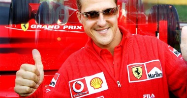 Stire din Sport : Prima veste bună despre Michael Schumacher!