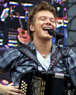 Stire din Monden : Michel Telo a cerut o scenă specială în Mamaia