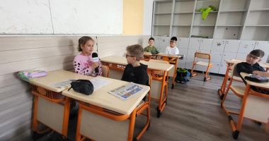 Micii jurnaliști din clasa a II-a au petrecut o zi de neuitat în lumea interviurilor - 4