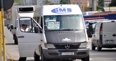 Stire din Eveniment : Microbuzele GMS (linia 304) nu au ieșit, astăzi, pe traseu. "Știu că urma să expire niște avize…"