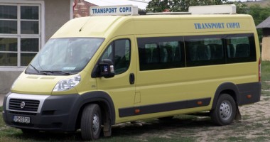 Stire din Politică-Administrație : Cei 110 copii navetiști din Crucea vor avea microbuz spre școală