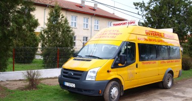 Stire din Eveniment : Microbuzele școlare verificate la sânge de Poliția Rutieră