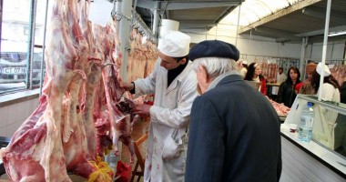 Stire din Economie : Inspectorii veterinari suflă și-n iaurt! Au început deja controalele specifice Paștelui