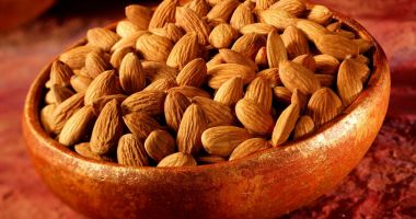 Stire din Sănătate : Migdalele, sursă bogată de nutrienți