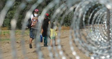 12 migranți au fost expulzați din România