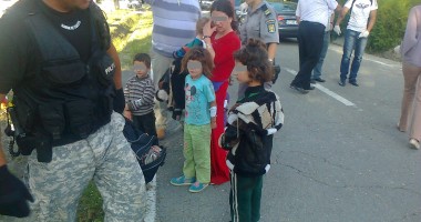 FOTO. Doi turci și un irakian, anchetați pentru călăuzirea a aproape 130 de emigranți - 4