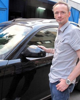 Stire din Monden : "Botezatu nu poate fi numit creator de modă"