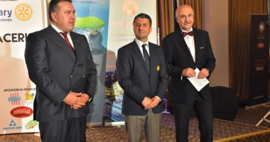 Stire din Economie : Mihai Daraban și Decebal Făgădău pledează pentru solidaritate