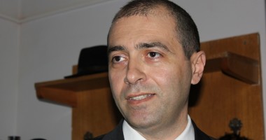 Stire din Politică-Administrație : Profesorul Mihai Gîrțu, coordonatorul Fundației "Mișcarea Populară" Constanța