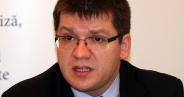 Stire din Politică-Administrație : Mihail Neamțu va candida pentru un mandat de deputat în Arad
