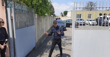 Galerie foto. Mama fraților Mazăre, înmormântată azi. RADU și ALEXANDRU, aduși sub escortă de la penitenciar - 9