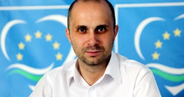 Stire din Politică-Administrație : Mihai Petre candidează  independent la Primăria Constanța