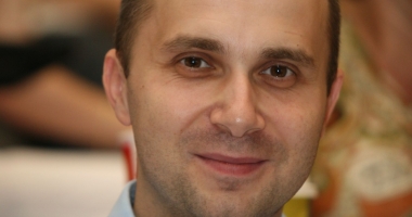 Stire din Politică-Administrație : Mihai Petre candidează independent la primăria Constanța