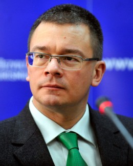 Mihai Răzvan Ungureanu spune că noua Putere a apărut pe hoție