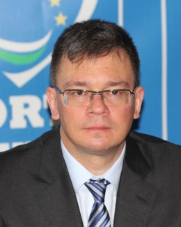 Stire din Politică-Administrație : Forța Civică susține că Mihai Răzvan Ungureanu este prezidențiabilul dreptei