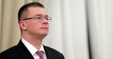Stire din Politică-Administrație : Mihai Răzvan Ungureanu, în turneu european, pentru a se întâlni cu lideri ai partidelor de dreapta
