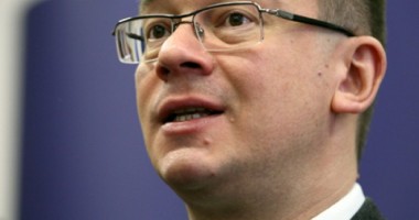 Stire din Politică-Administrație : Mihai Răzvan Ungureanu lansează un mesaj de unificare a dreptei politice din România