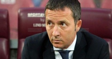 Stire din Eveniment : Mihai Stoica a fost bătut în închisoare!