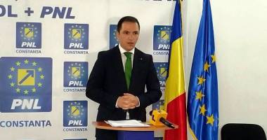 Stire din Politică-Administrație : "PSD dă încă o lovitură împotriva a sute de mii de tineri români"