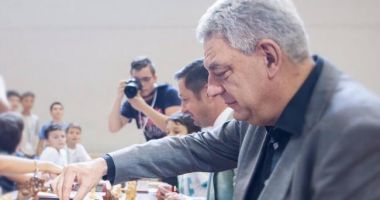 Stire din Politică-Administrație : Mihai Tudose: "Sunt tensiuni, inflexiuni, în partid. Și eu am avut conflicte cu Carmen Dan"