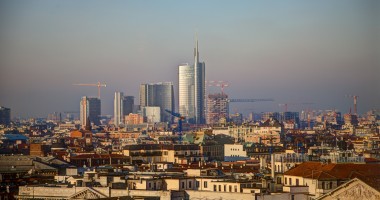 Stire din Actualitate : Amenințare cu bombă la consulatul SUA din Milano