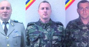 Stire din Eveniment : Cei trei militari morți în Argeș, înmormântați cu onoruri militare