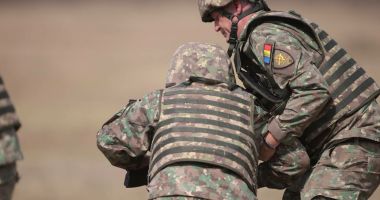 Stire din Eveniment : Doi militari au fost răniţi în poligon, în urma declanşării accidentale a unei încărcături pirotehnice