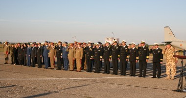GALERIE FOTO / Lacrimi și durere! Militarii uciși în luptă în Afganistan au fost repatriați - 6