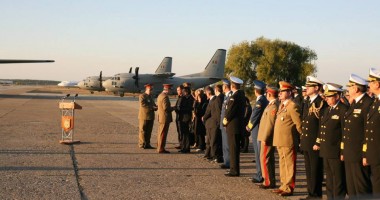 GALERIE FOTO / Lacrimi și durere! Militarii uciși în luptă în Afganistan au fost repatriați - 3