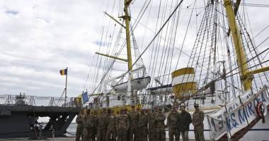 Stire din Eveniment : Militarii americani învață tradițiile românilor