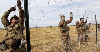 Stire din Actualitate : "Militarii vor rămâne la frontiera cu Mexic atât cât va fi necesar"